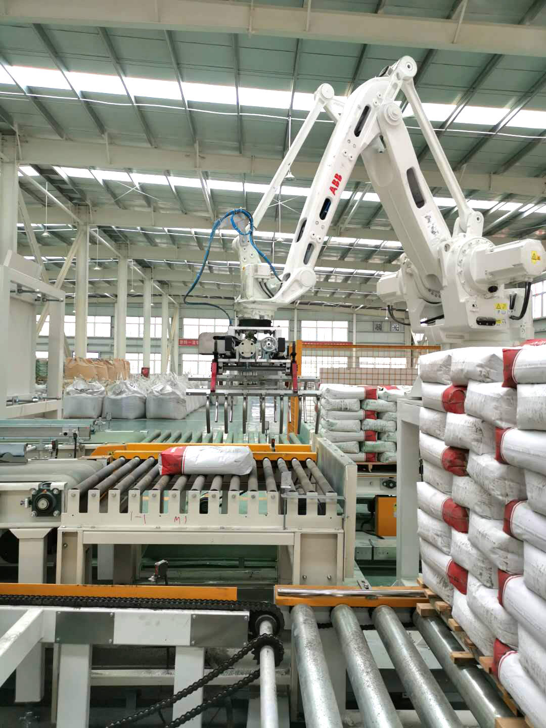 ?大廣金剛砂地坪材料  新鄉(xiāng)自動(dòng)化工廠！